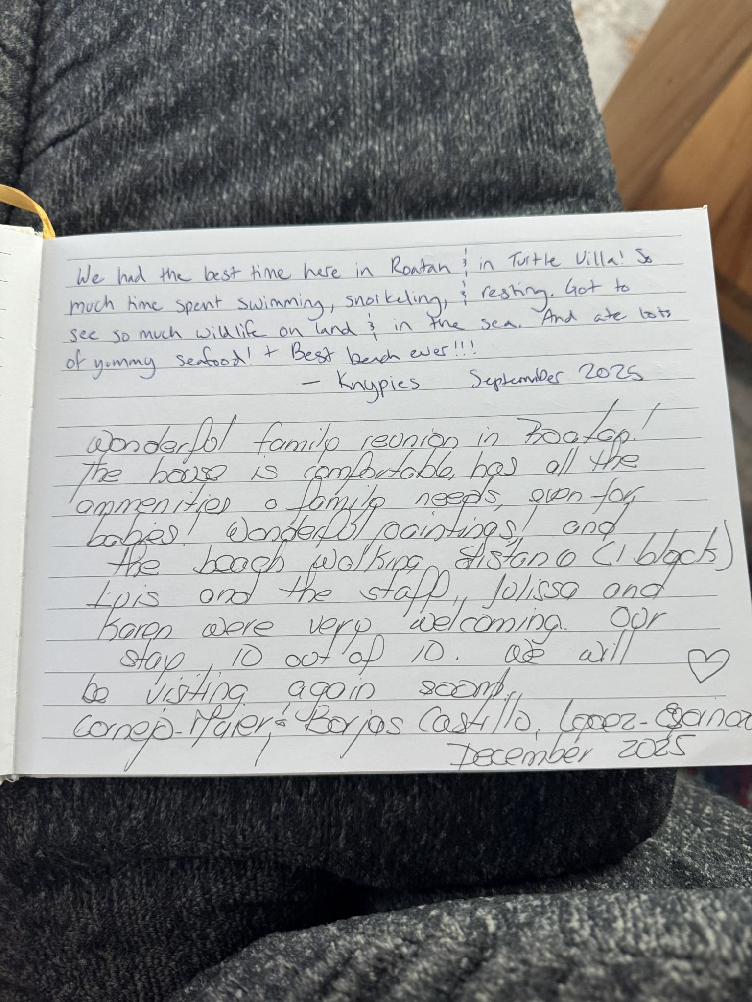 Handwritten guest book review from Sea Turtle Villa